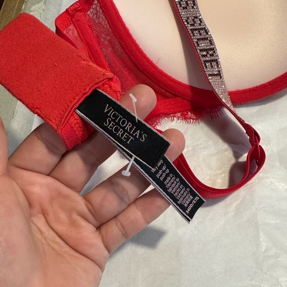 Victoria's Secret Very Sexy Sparkly Strap Bra, - Picture 8 of 9